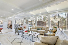 Stylish Marietta Home with Deck - Near Truist Park!